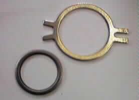 Exhaust lock ring and gasket