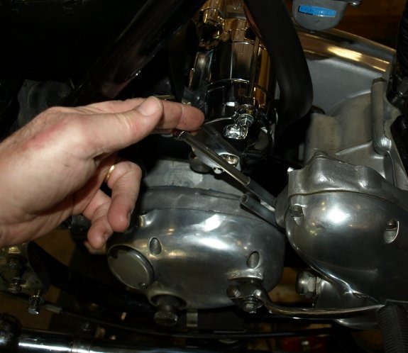 Bending the oil pipes to clear the starter